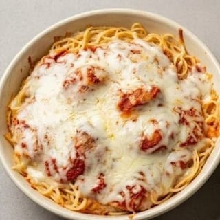 Spaghetti with Mozzarella & Meatball Sauce